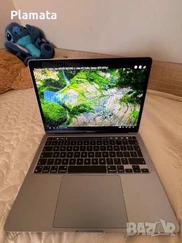 MacBook Pro 13-inch 2020 Touch Bar M1 8gb Ram 512 ssd + USB Hub, снимка 2 - Лаптопи за работа - 51196972