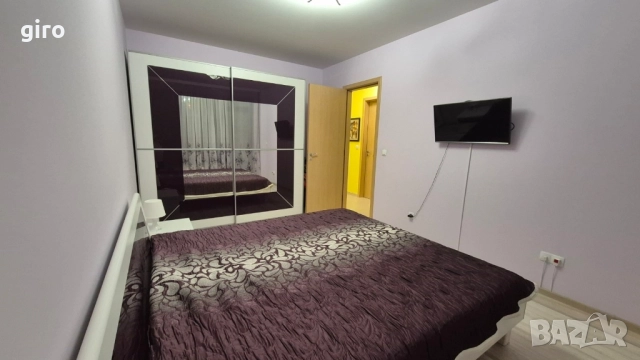 Комплект спалня с гардероб и нощни шкафчета , снимка 3 - Спални и легла - 52016703