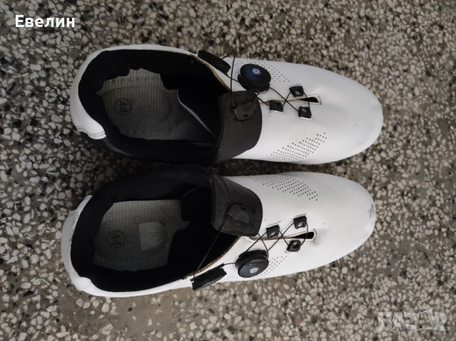 Продавам обувки за колоездене 