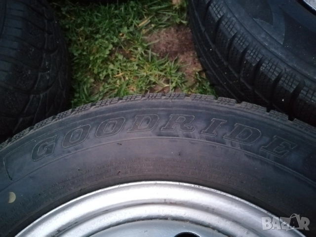 Джанти с зимни гуми 215 65 16, снимка 5 - Гуми и джанти - 52435001