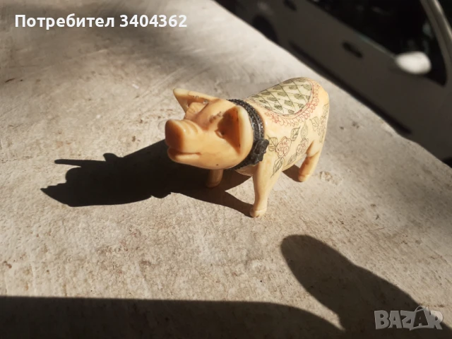 Стара кутийка за енфие прасенце слонова кост