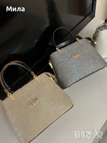 Чанта Guess , снимка 2 - Чанти - 47626250