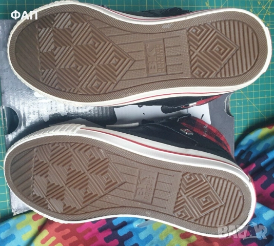 BritishKnights Black/Red Trainers Size EU29, детски , нови в кутия, снимка 5 - Детски маратонки - 52672005