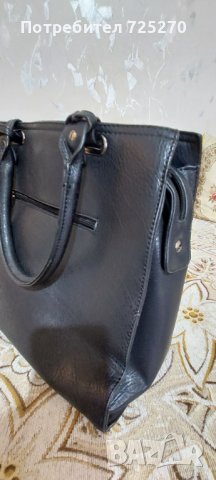 Продавам дамска чанта от естествена кожа , снимка 2 - Чанти - 40391641