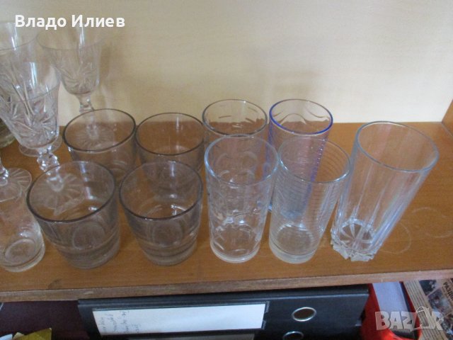 Чаши и сервизи стъклени, порцеланови и пластмасови разнообразни, и метални канчета, снимка 12 - Чаши - 31542829