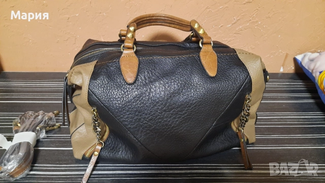 Дамска чанта, снимка 6 - Чанти - 52344254