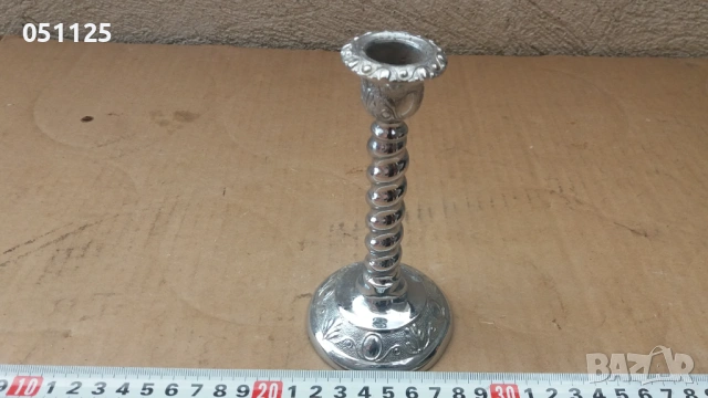 масивен английски посребрен свещник 