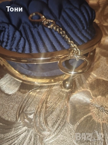 Нова Дамска Малка Чанта , снимка 8 - Чанти - 53358693