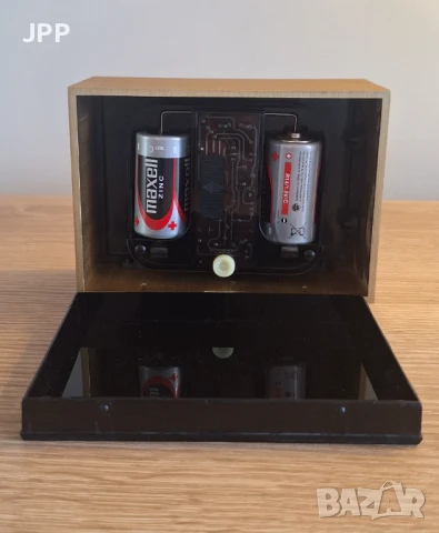 Настолен часовник Kienzle Chronoquartz, снимка 11 - Антикварни и старинни предмети - 50999260