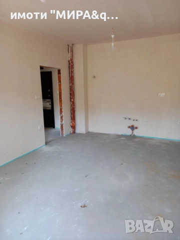 Тристаен апартамент с минерална вода в курорта Минерални бани