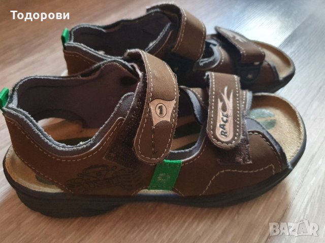 30-31н Nike;Zara; Reebok;, снимка 8 - Детски сандали и чехли - 32567379