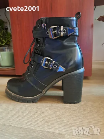 Дамски боти