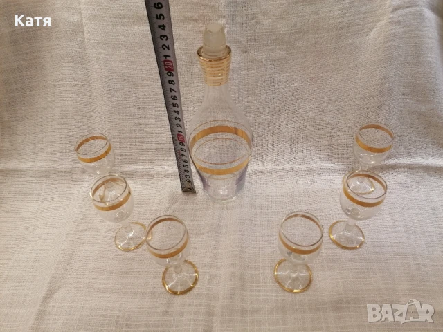 Ретро стъклени чаши и гарафа, снимка 2 - Чаши - 50665998