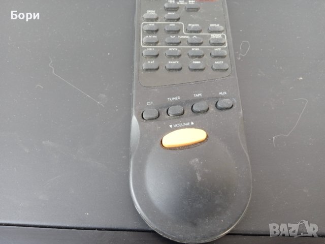 UHER QUADRO дистанционно, снимка 3 - Плейъри, домашно кино, прожектори - 39893831