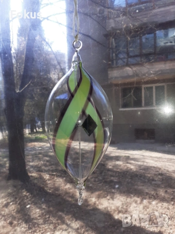 Топка духано стъкло ръчно рисувана супер финна с въртележка