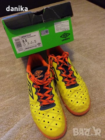 Футболни обувки  , маратонки Umbro 40, снимка 4 - Маратонки - 32721551