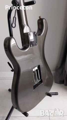 Продавам електрическа китара  Session Stage Series ST Style Pewter Grey, около 1995 г., снимка 5 - Китари - 53451658