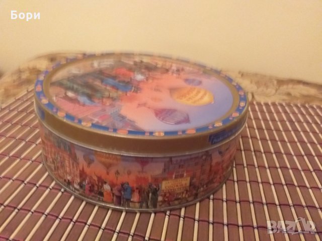 Метална кутия от бисквити релефна, снимка 4 - Колекции - 28038631