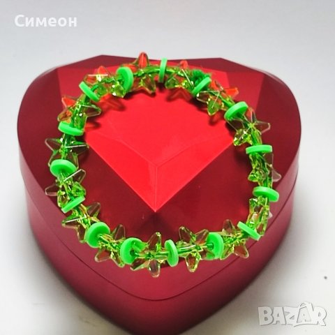 Гривна от маниста