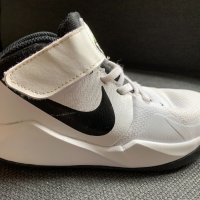  Nike white 28,5, снимка 1 - Детски маратонки - 33557416