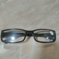 Диоптрични очила, снимка 1 - Слънчеви и диоптрични очила - 35463634