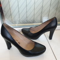 Дамски обувки Unisa номер 38.5, снимка 2 - Дамски елегантни обувки - 36546209