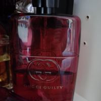 Gucci Guilty Absolute pour femme , снимка 1 - Дамски парфюми - 44893066