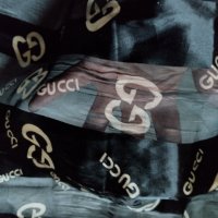 Шал GUCCI®, снимка 9 - Шалове - 34939572