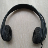 Регулиращи се слушалки с кабел Jabra, снимка 1 - Слушалки и портативни колонки - 44911038