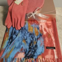 Комплект съдържащ кашмирен шал, барета , ръкавици и луксозна кутия, снимка 9 - Шалове - 35017695