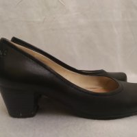 Caprice естествена кожа с ток, снимка 1 - Дамски обувки на ток - 26616972