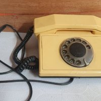 Стар телефон , снимка 1 - Колекции - 33486440