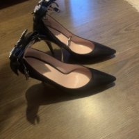 Нови Естествена кожа обувки на ток, снимка 2 - Дамски обувки на ток - 38503979