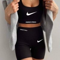 Дамски комплекти Nike, снимка 1 - Спортни екипи - 36933236
