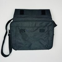 Чанта за лаптоп Dicota, снимка 3 - Части за лаптопи - 43604257