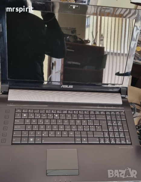 Asus N73SV, 17'3 Екран, снимка 1