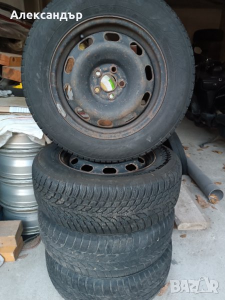 4 броя гуми с джанти 195/65R15 - Две от тях като нови, снимка 1