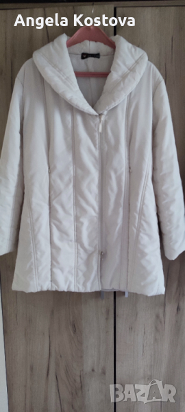 Бяло преходно палто, снимка 1