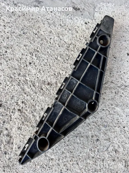 52535-05040. Държач водач предна броня десен за Тойота Авенсис T27. 2009-2014г, снимка 1