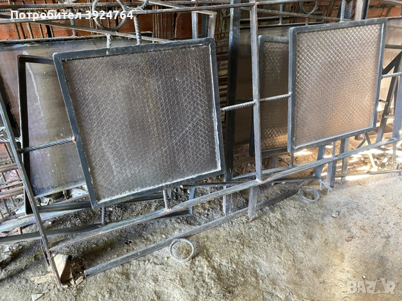 Метални парапети армирано стъкло от стара къща лилави стъкла, снимка 1