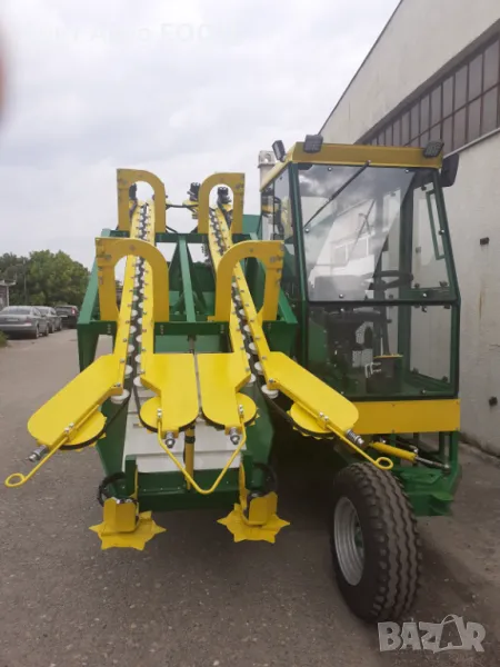 Самоходна комбайна за бране на царевица  SP-14, снимка 1