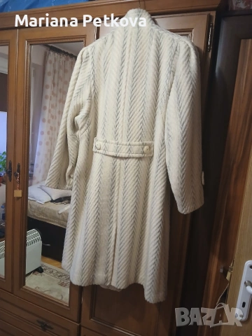 Немско вълнено палто, снимка 2 - Палта, манта - 53223383