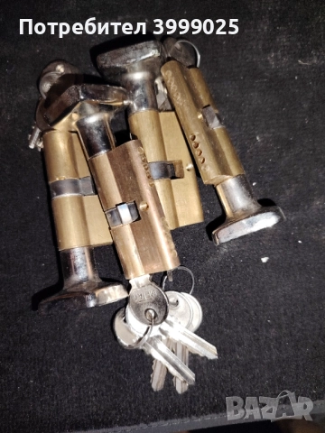 Обков за мебели, снимка 2 - Бюфети - 52886218