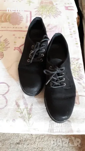 Дамски велурени обувки , снимка 4 - Дамски ежедневни обувки - 48392889