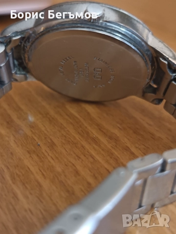 Дамски часовник QQ, снимка 2 - Дамски - 52859432