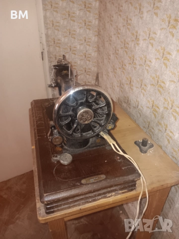 Левна машина Gritzner, снимка 3 - Шевни машини - 52186497