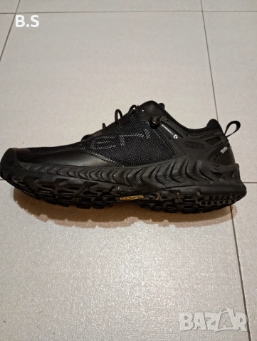 Спортни обувки 