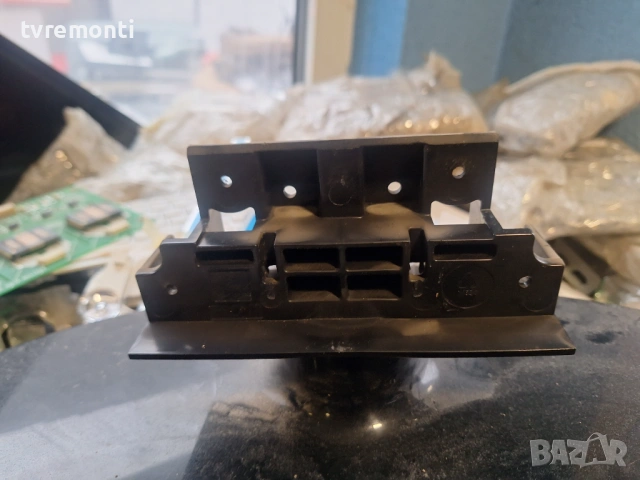 оригинална стойка за телевизор SAMSUNG Модел LE26A456, снимка 2 - Стойки, 3D очила, аксесоари - 53316620