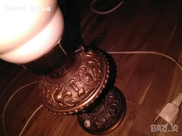 Лампа настолна ретро елект. винтидж бронз.основа около 3кг работи Н-50см фи 135 мм и на плафона 26см, снимка 6 - Настолни лампи - 49486281