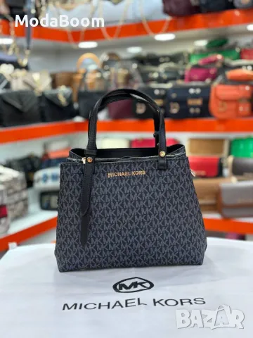Michael Kors  дамски чанти Различни цветове , снимка 9 - Чанти - 48826114